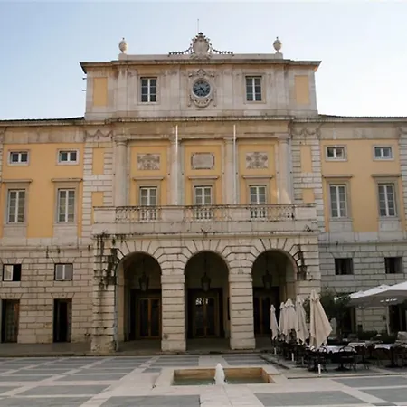 Wonderful 3 Bedroom Apartment In Lisbon *